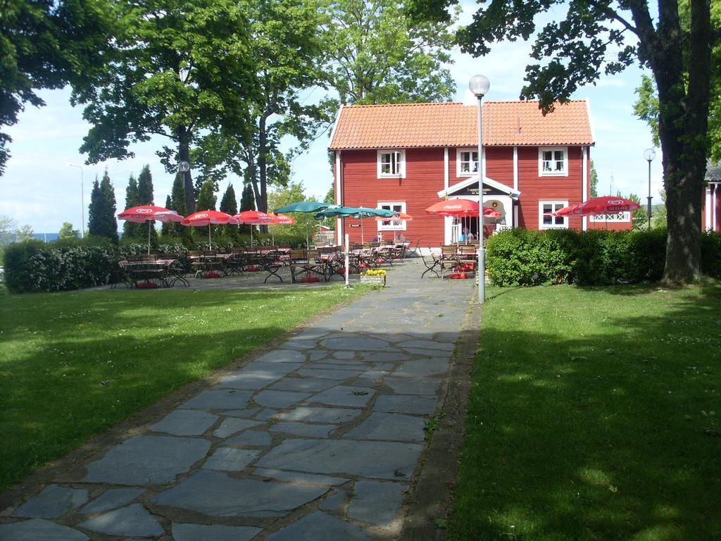Strandterrassen Hostel Гренна Экстерьер фото