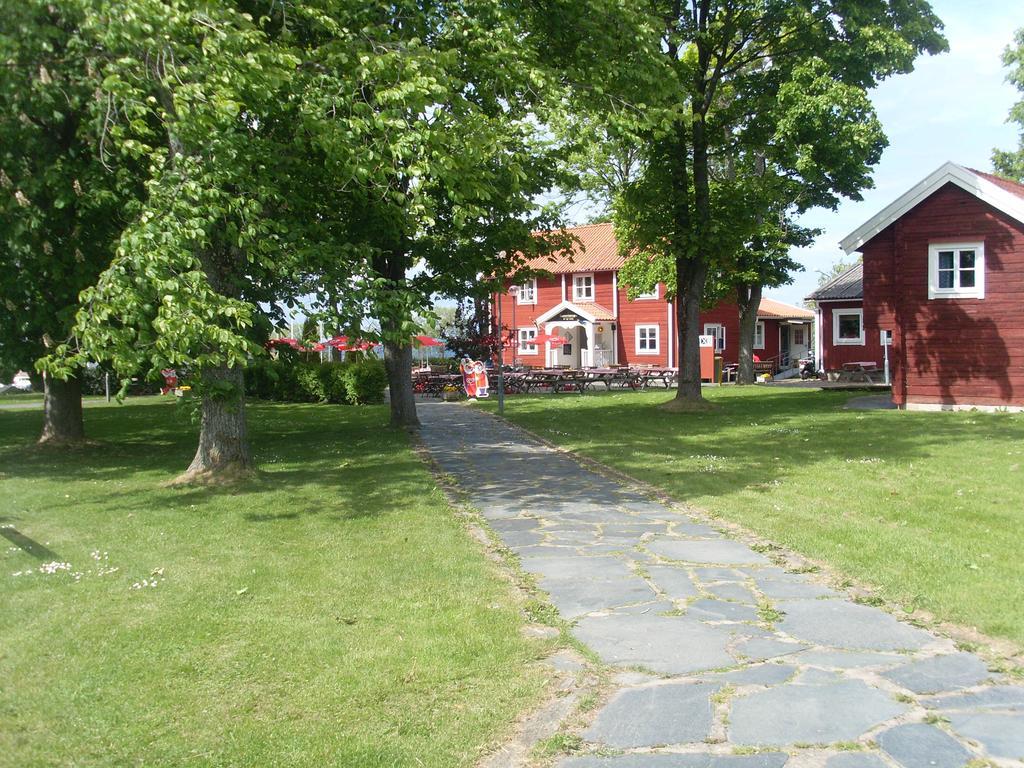 Strandterrassen Hostel Гренна Экстерьер фото